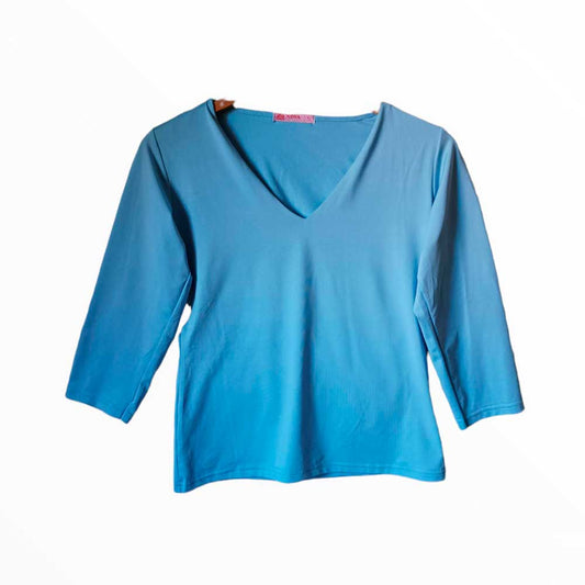 camiseta azul