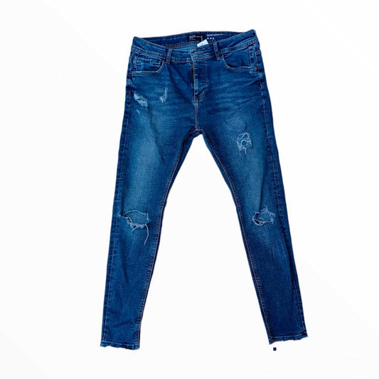 Pantalón Vaquero Roto - Bershka Talla 42